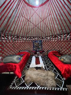 Tash-Rabat Yurt Camp - 8