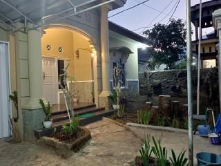 Oikos Green Homestay - by Login - 8