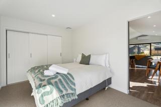Wooing Tree Beauty - Cromwell Holiday Home - Cromwell - 1