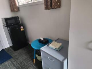 2 Double Bed including 1 double sofa bed Studio at Epsom - 9