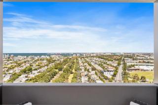 Brand New Apt with Stunning Views & WiFi - 6