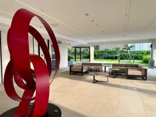 High Rise Condo with Balcony, Pool, Grand Lobby, and Sky Garden 22F - 6