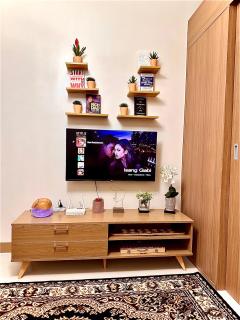 High Rise Condo with Balcony, Pool, Grand Lobby,Gym and Sky Garden 22F - Manila - 3