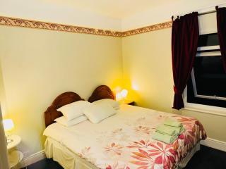 The Bliss 9 Home Stay, Self check in with smart lock, Non Smoking Home in and out - Southampton - 8