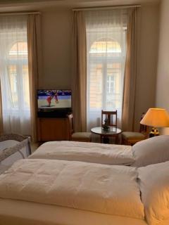 BirdOnTheWire - Budapest - 7