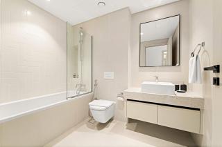 Silkhaus 1BDR Marina Vista with Private Beach Access - 1