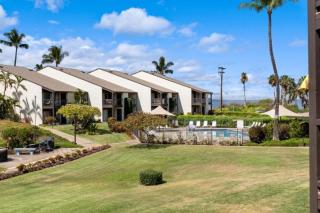 HALE KAMAOLE, #215 condo - Wailea - 8