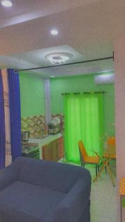 Résidence Logbessou,cuisine americaine,internet, balcon, Canalsat, Gardien,Menagere sur place - Douala - 0