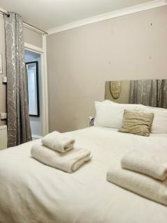 Beachfront Party House for Stags & Hens - Brighton & Hove - 9