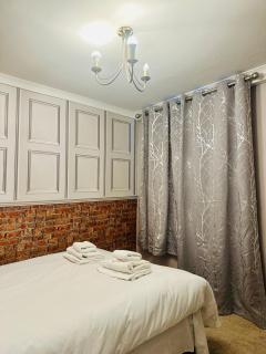 Beachfront Party House for Stags & Hens - Brighton & Hove - 8