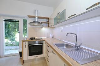 Apartments Alicia - Tkon - 9