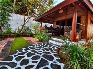 Scallywags Beach Club - Gili Air - 6