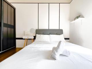 Una Serviced Apartment by Manhattan Group - 2