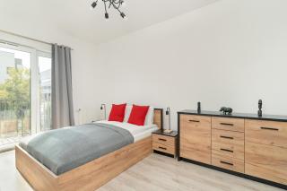 Przestronny Apartament Blisko Jeziora w Poznaniu 2 Miejsca Postojowe by Noclegi Renters - Poznan - 9