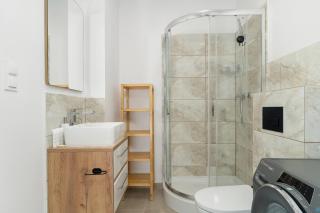 Przestronny Apartament Blisko Jeziora w Poznaniu 2 Miejsca Postojowe by Noclegi Renters - Poznan - 5