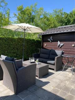 Verzorgd chalet in de Betuwe op park met natuurbad - Beesd - 2