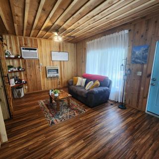 Unique Country Cabin Meets Farmhouse Modern!!! - Mena - 2
