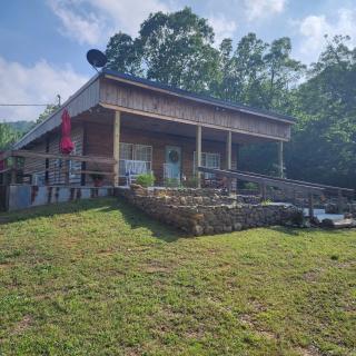 Unique Country Cabin Meets Farmhouse Modern!!! - Mena - 8