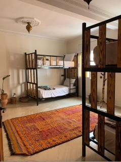 CHILL SURFER HOSTEL - 1