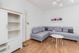 Apartment in City Centre Starowiejska by Noclegi Renters - Gdynia - 0