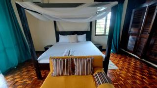 Ary Homestay - On Corral Drive - Nyali - 3