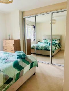2 bed Luxury flat nxt to station - Londra - 1