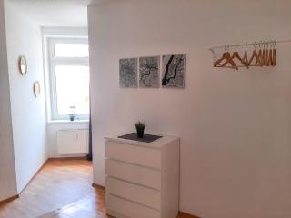 Zentrale 2-Zimmer-Wohnungen für Gruppen & Monteure, fußläufig zur Elbe & Shoppingcenter - Magdeburgo - 8