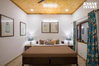 StayVista at Mountain Echoes - Views, Heater - Mussoorie - 1