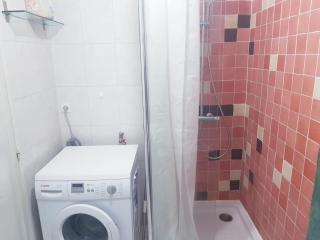 Chambre Famille d'accueil entre Paris et Disney douze minutes centre Paris quinze euros de plus pour frais de ménage - Neuilly-sur-Marne - 3