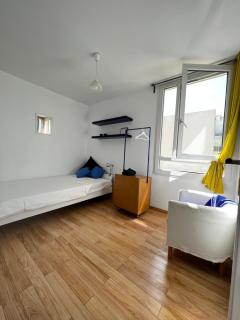 Chambre Famille d'accueil entre Paris et Disney douze minutes centre Paris quinze euros de plus pour frais de ménage - Neuilly-sur-Marne - 6