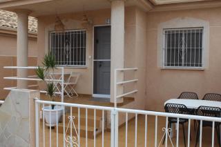 Bungalow with 2 bedrooms and roof terrace in the center of La Zenia. Free WIFI. - Playas de Orihuela - 7