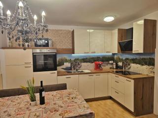 Holiday Place Veli Dvor - vacation house with private garden in old town Punat - Punat - 3