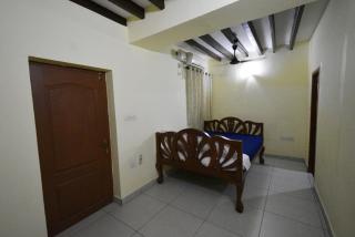 Petit Gite Heritage Home - 9