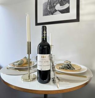 Beautiful Calm Studio in Le Marais - París - 3
