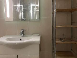 Appartement T1 avec balcon, climatisation et parking à Balaruc-les-Bains - FR-1-553-267 - Balaruc-les-Bains - 3