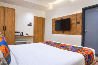 FabHotel Prime Shourya Residency - Nr Maharshi Karve Museum - Pune - 7