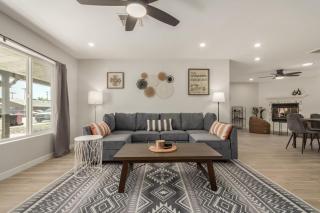 4 Brdm 6 Beds Pool PetsOK Fenced Yard - Scottsdale - 3