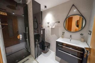 Cosy duplex, refined decor, hypercentre, parking - 7