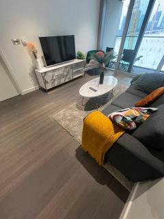 LushPen - O2 Arena Apartment - 9