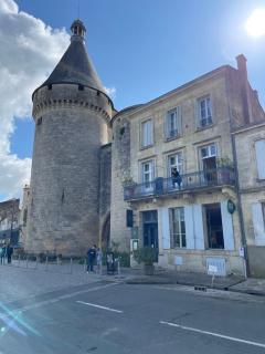 Logis Hôtel de la Tour Libourne - Libourne - 3