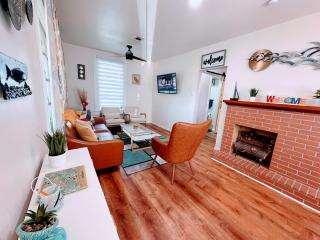 2 BR Quaint Private Bungalow NR Downtown & Beaches - Pensacola - 5