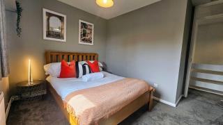 Grassmere - 3 bed house with private garden - 0