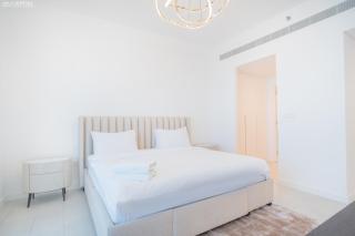 JBR - Private Beach Access full Sea View at La-Vie by Gardenia Suites - Dubai - 6
