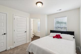 Alto D8 I Modern New Construction 2bd Apartment - Clarksville - 4