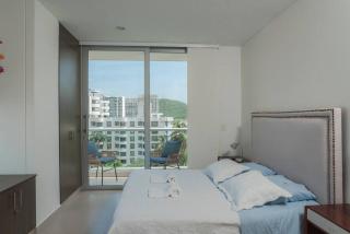 EP Stylish Apt with Pool, AC in Prime Location - 9