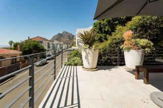Solar Powered Designer Villa with Pool and Views - Cape Town - 2