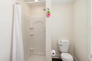 Alto L3 I Beautiful 2 Bedroom Apartment - Clarksville - 5