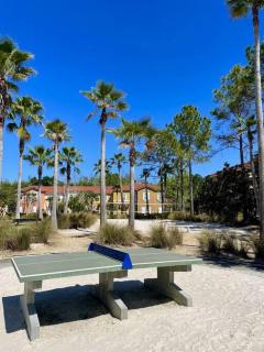 Ideal 3 BR Resort Villa with Laundry - 8