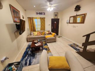 Live Like A Local In This Chic Maraval Townhouse - Port-of-Spain - 8