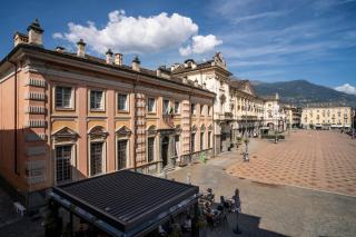 Aosta Holiday Apartments - Piazza Chanoux - Aosta - 8